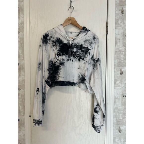 Tye Die Cropped Shirt - Picture 2 of 4